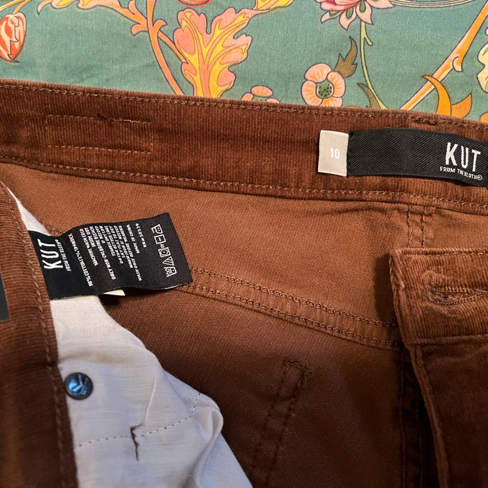 Lovely fall brown Cords, Kut from the Cloth